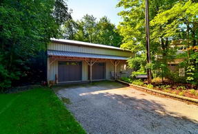 Detached Workshop/Garage - Country homes for sale and luxury real estate including horse farms and property in the Caledon and King City areas near Toronto